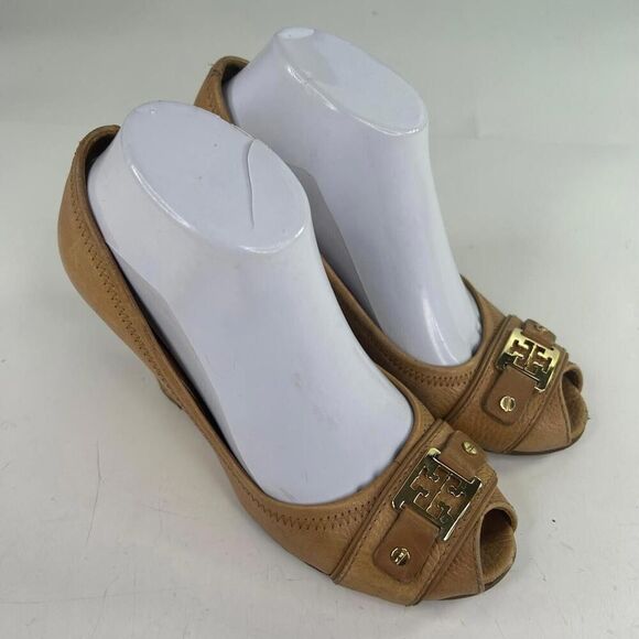 TORY BURCH British Tan Leather Gold Logo Peep Toe US 8 M Slip-on Wedge Heel Pump - Picture 4 of 12
